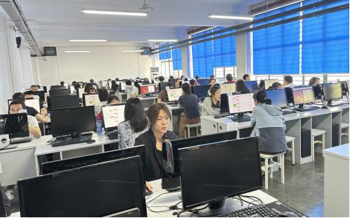 西安工業(yè)大學(xué)數(shù)字化考試服務(wù)中心 以軟件技術(shù)服務(wù)驅(qū)動(dòng)高效運(yùn)營(yíng)，贏得名校名企青睞